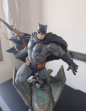 DC XM Studio The Dark Knight Returns
